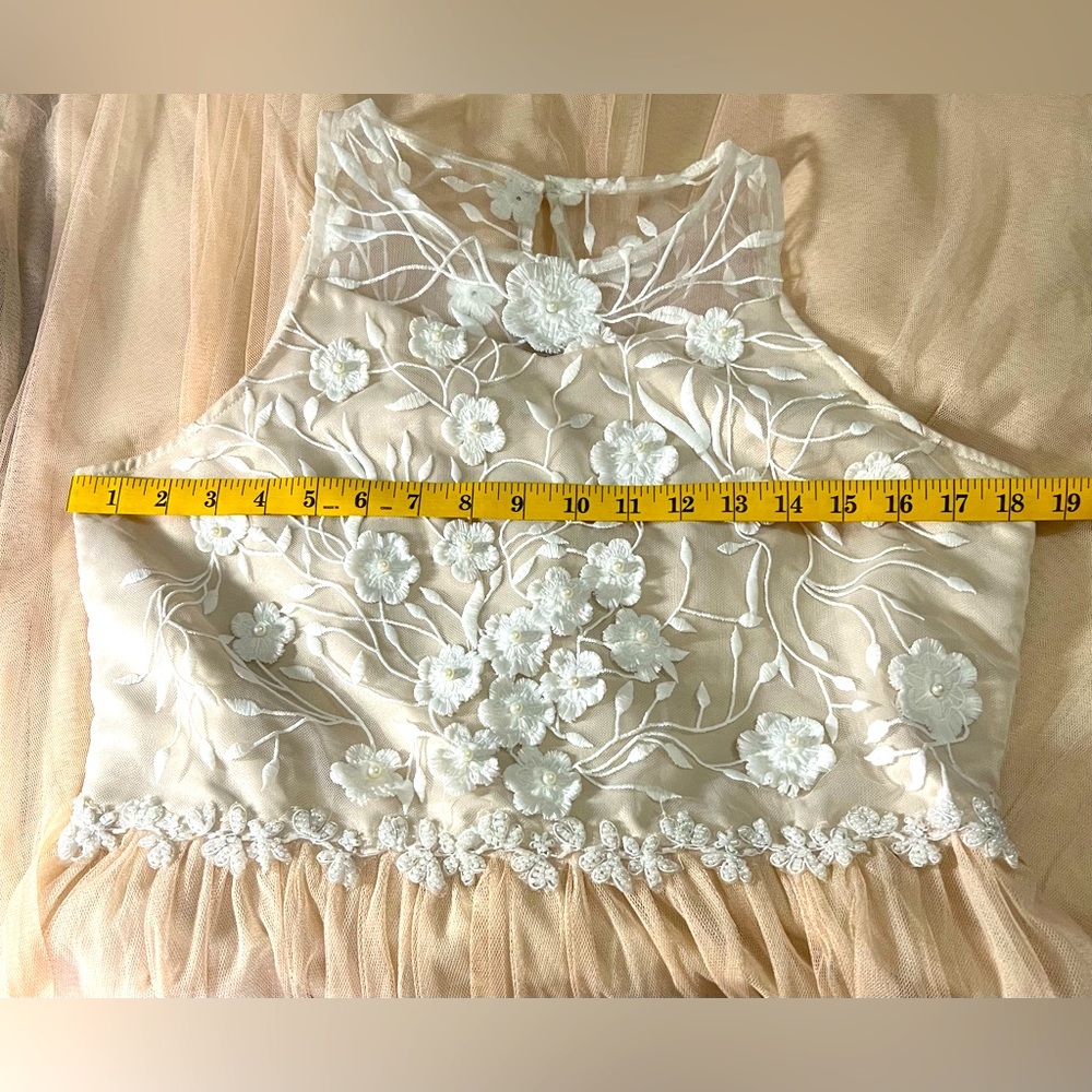 Elegant Cream Floral Dress sz. 18.5, juniors, girls, women, lace, chiffon - Picture 12 of 16